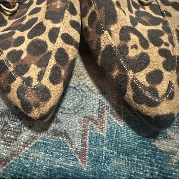 Steve Madden• Slip on freedom loafer in leopard size 8.5 - Picture 7 of 9